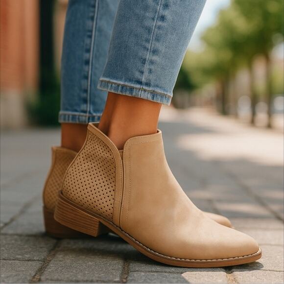 Madden Girl Perforated Brown Booties Size 8M - Picture 1 of 8